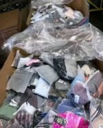 Men And Women Clothing Pallet - Image 6